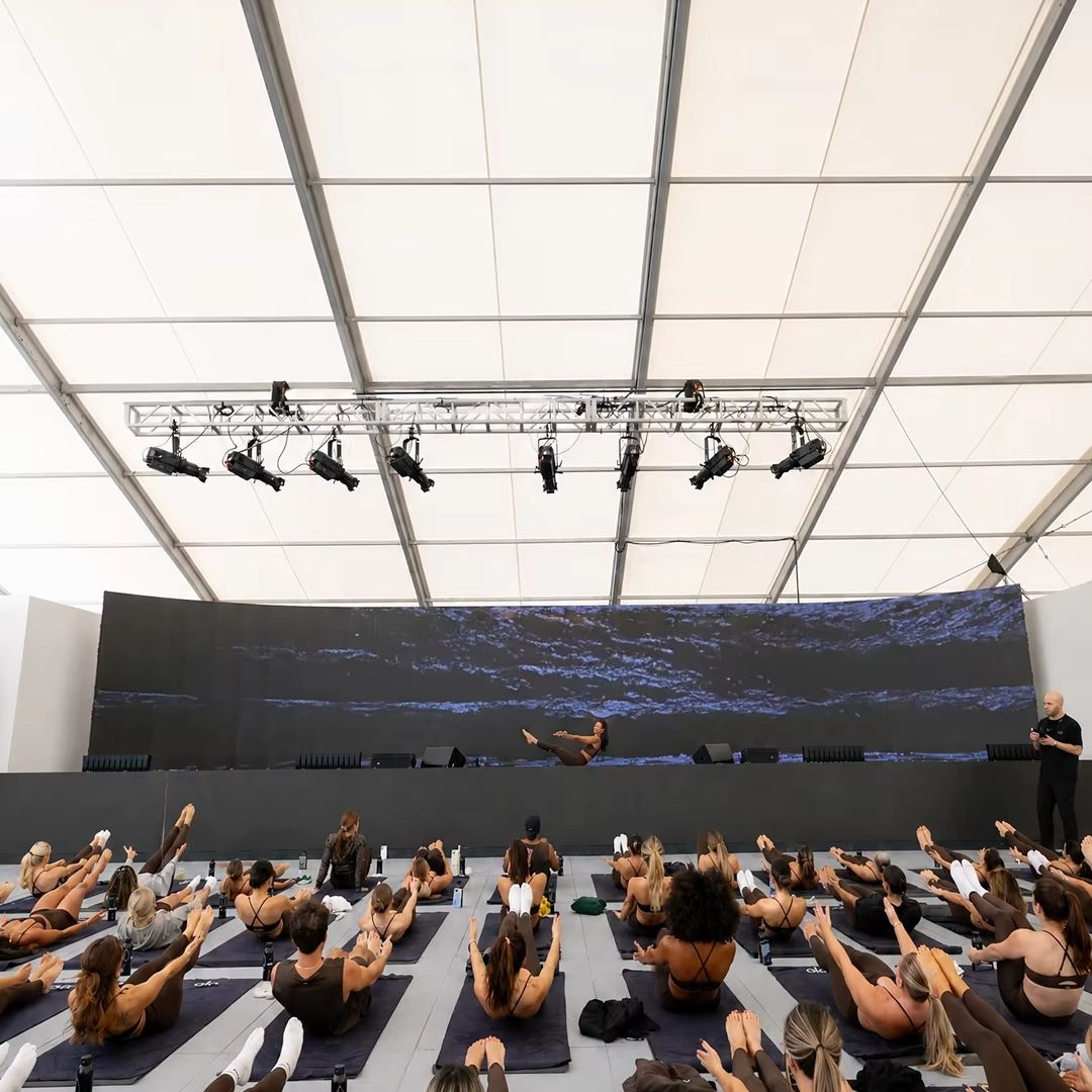 Carpa de Aluminio Blanca Tipo  - Yoga Fitness Retreat reseña y precio